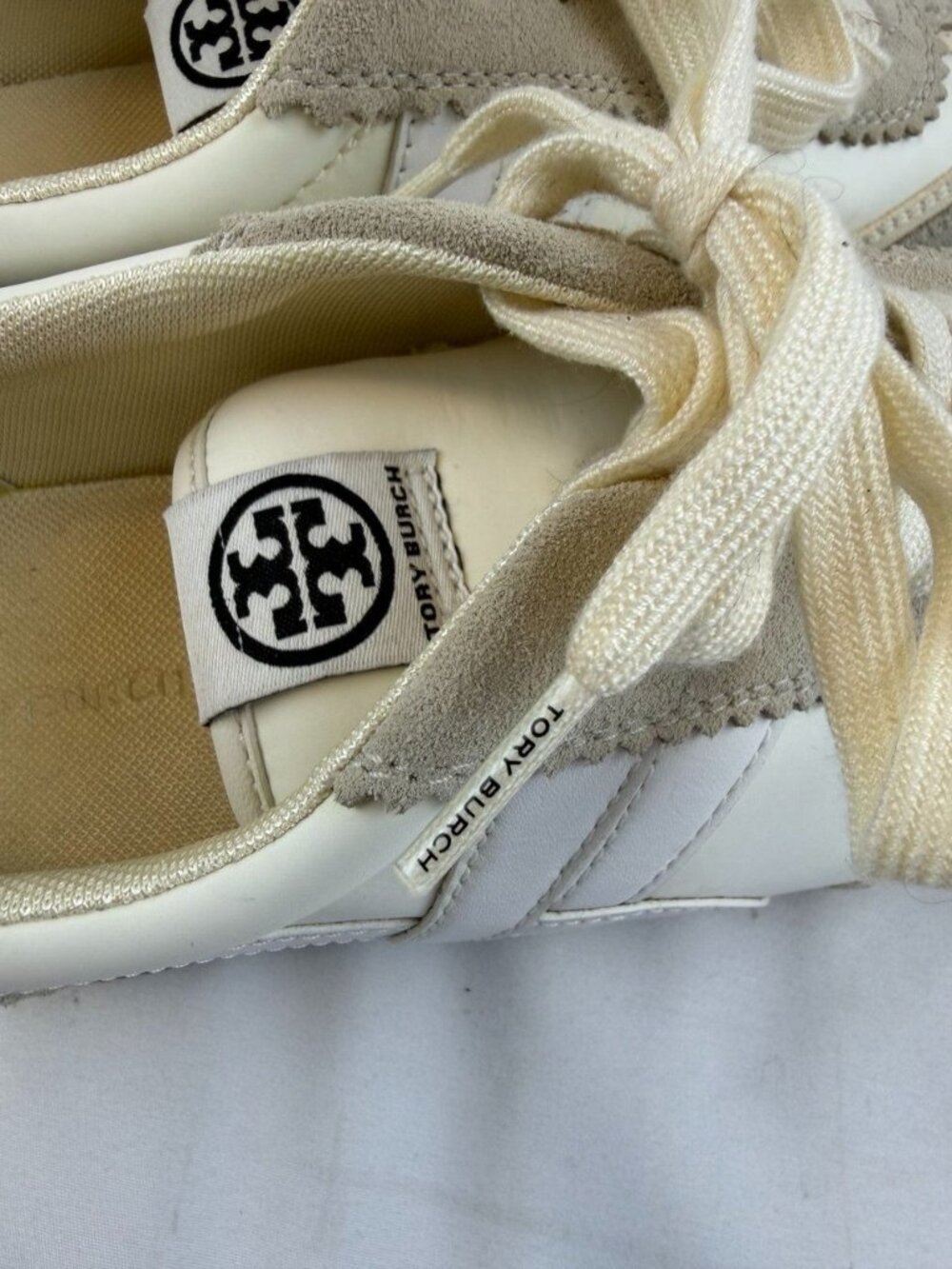 $238 Tory Burch Hank White /Beige Sneakers Sz 8.5M - Picture 6 of 9